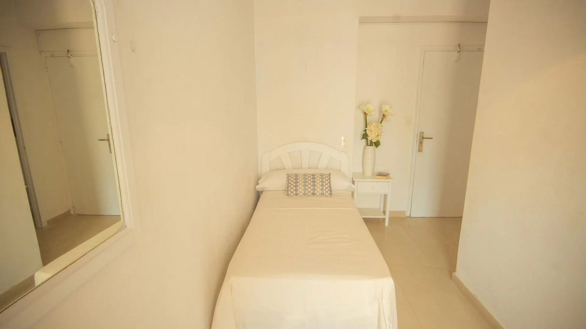 Hostal Sunset Ibiza Sant Antoni de Portmany 2*,