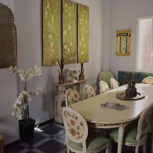https://casa-xanadu-typical-andalusian-guesthouse-with-terraces.es-andalucia.com