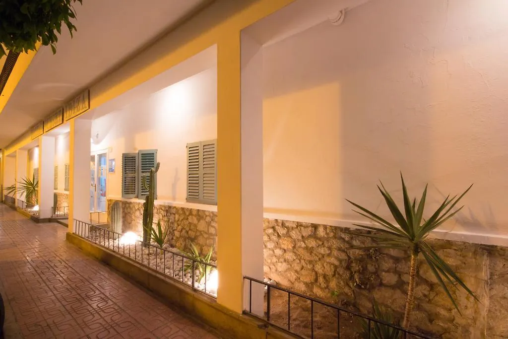 Gasthuis Hostal Sunset Ibiza San Antonio