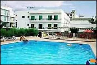 Hostal Sunset Ibiza San Antonio  Gæstehus